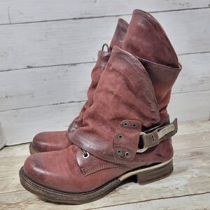 AS98 Emerson Boots In Distressed Fuchsia EU 36